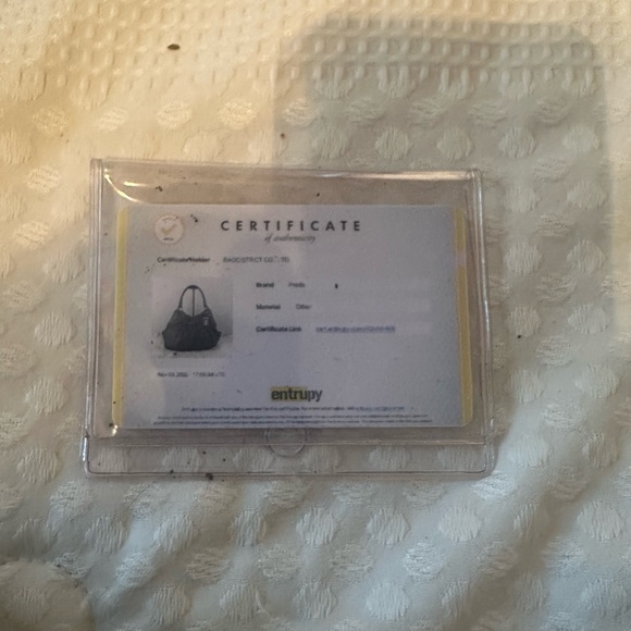 Authentic Prada - Picture 8 of 8